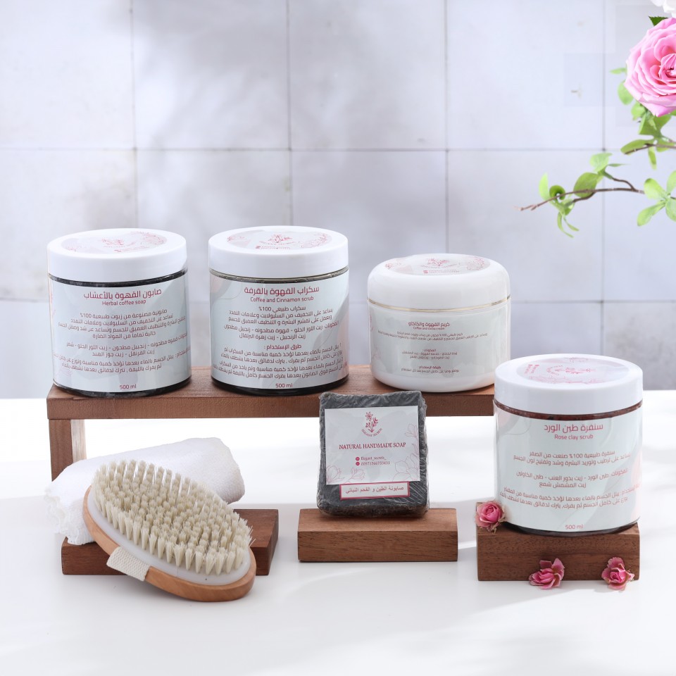 مجموعة شد الجسم بالقهوة والورد